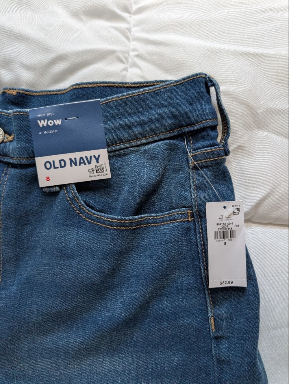 Old Navy Size 8 Wow High Rise Shorts 4 Inch Inseam NWT Denim Shorts Stretch - Picture 2 of 10